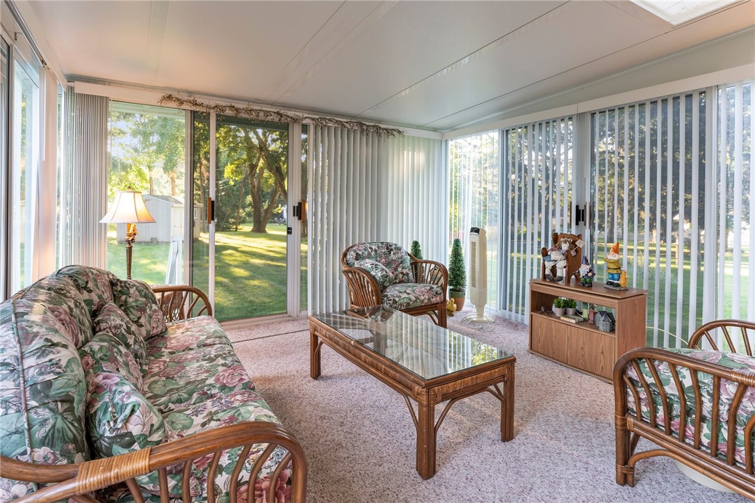 65 Masthead Way Henrietta, NY 14467 - Photo 9 of 34 Sun Room