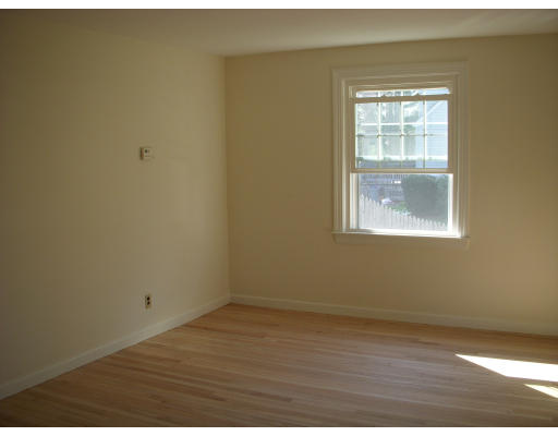 18 Sylvester Road Natick, MA 01760 - Photo 8 of 10 Gallery Image 8
