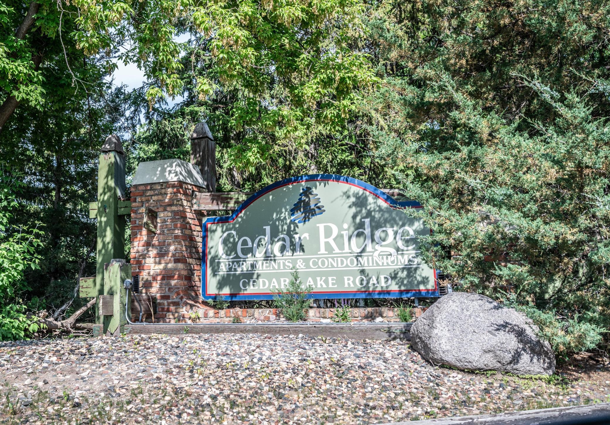 10301 Cedar Lake Road, Unit 320 Minnetonka, MN 55305 - Photo 21 of 28
