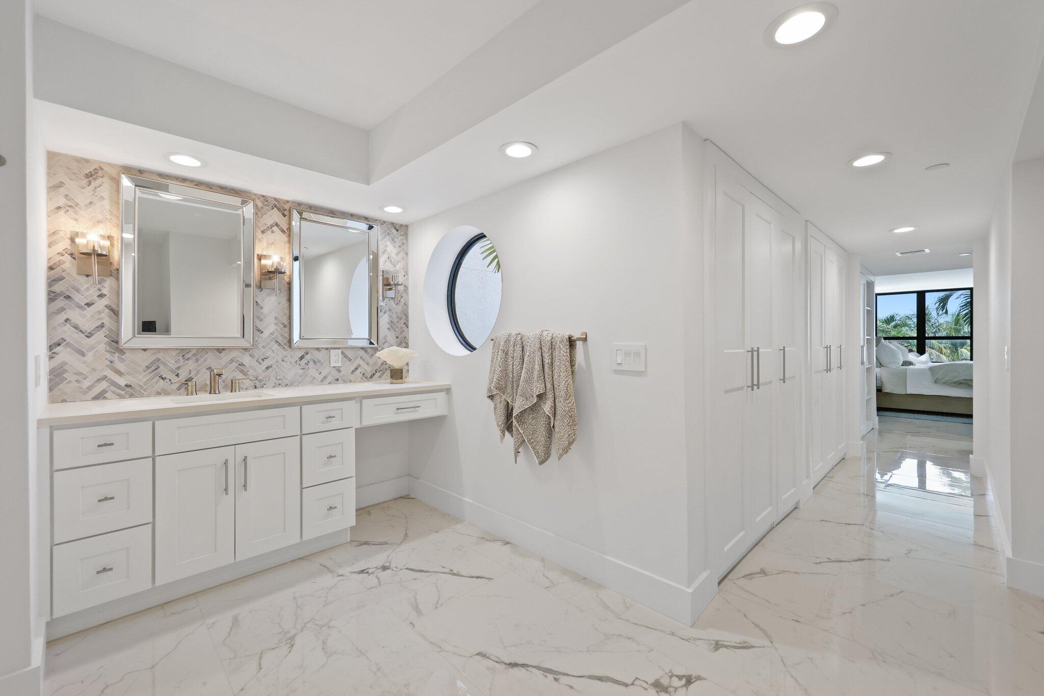 19670 South Beach Road, Unit D314 Jupiter, FL 33469 - Photo 20 of 48 Master Bedroom Bath