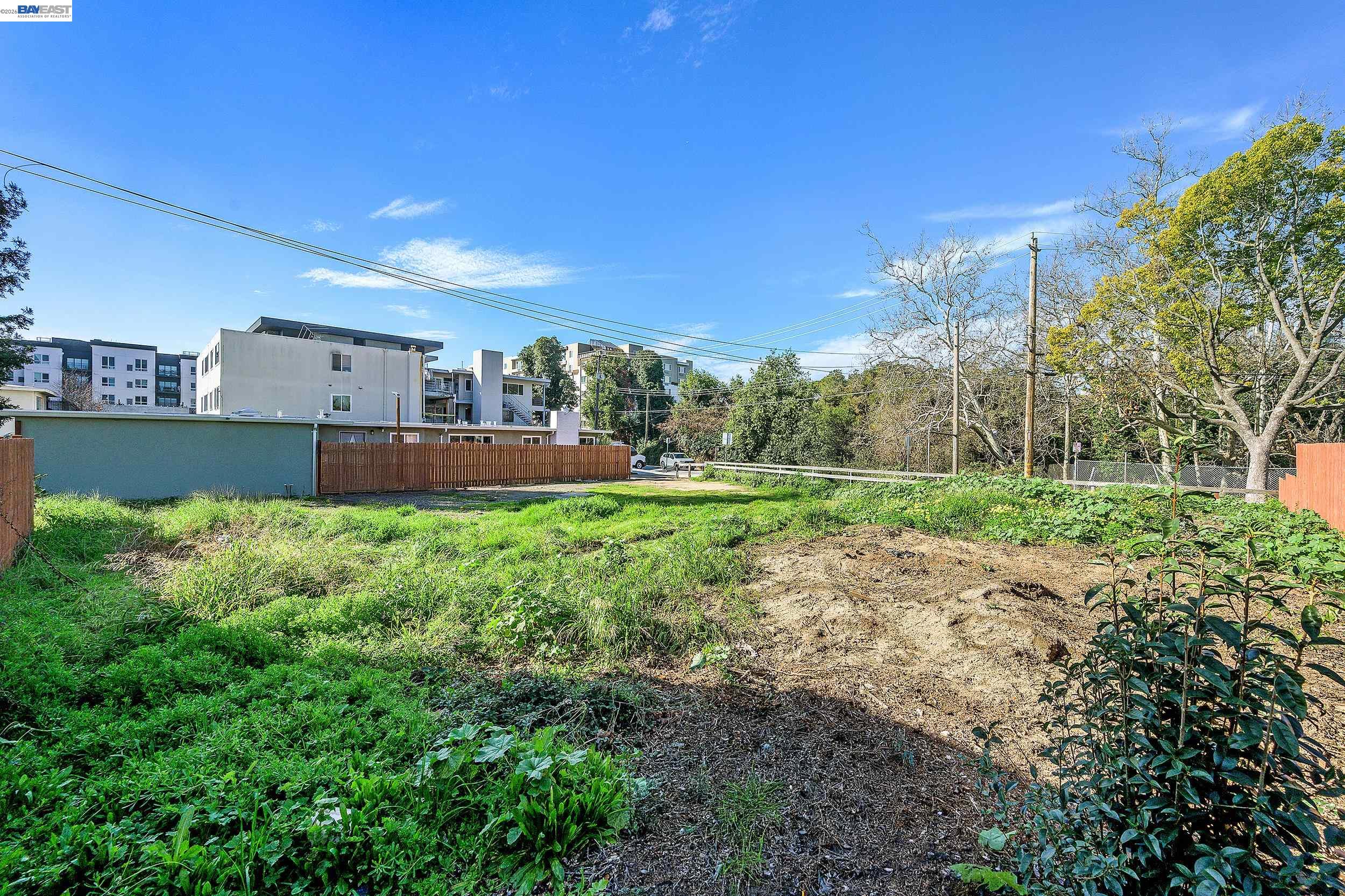 1289 Russell Way Hayward, CA 94541 - Photo 14 of 31 a front view of a house with garden