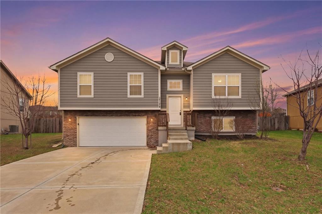 17170 South Kill Creek Road Gardner, KS 66030 - Photo 2 of 31