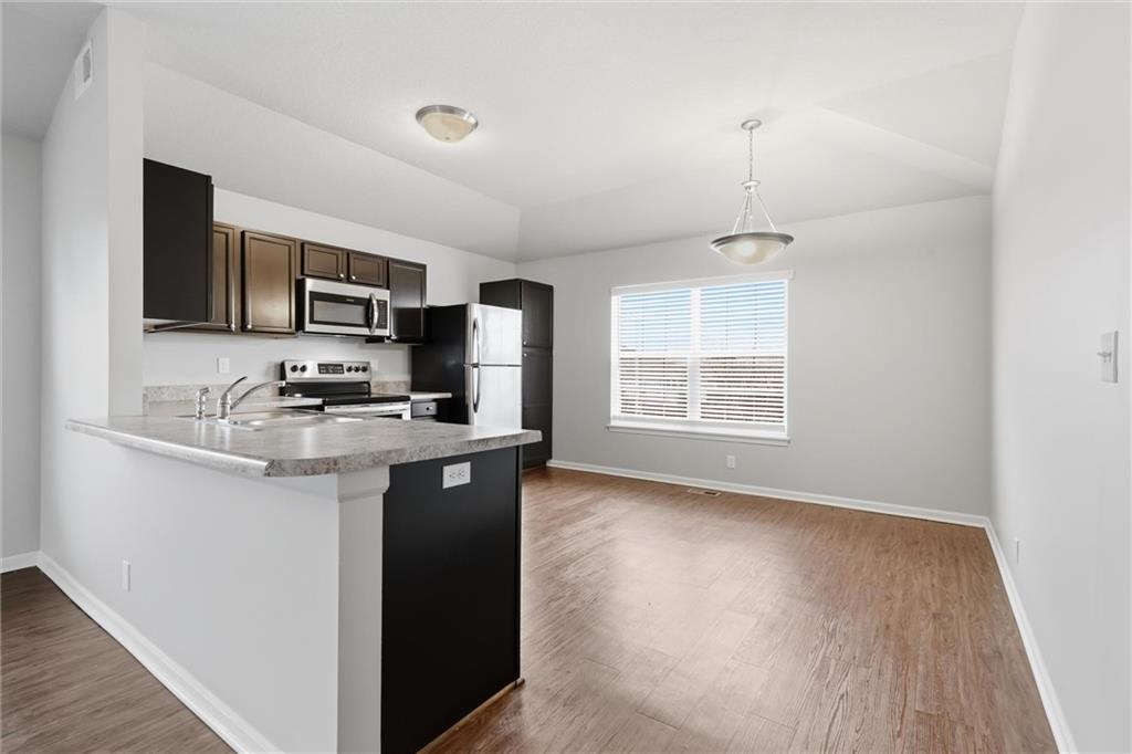 17170 South Kill Creek Road Gardner, KS 66030 - Photo 10 of 31