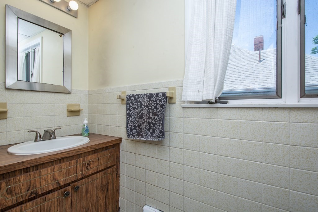 10 Loring Road Winthrop, MA 02152 - Photo 31 of 39 Gallery Image 31