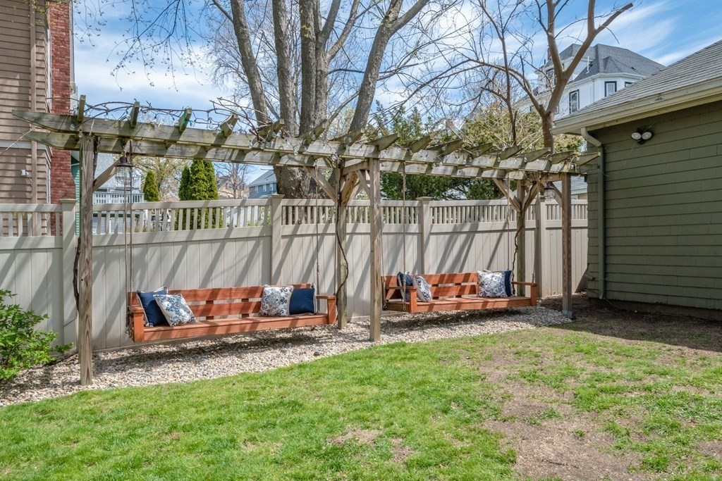 10 Loring Road Winthrop, MA 02152 - Photo 36 of 39 Gallery Image 36