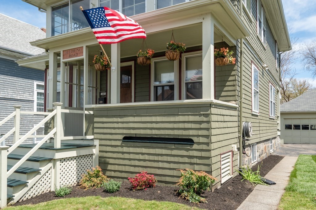 10 Loring Road Winthrop, MA 02152 - Photo 6 of 39 Gallery Image 6