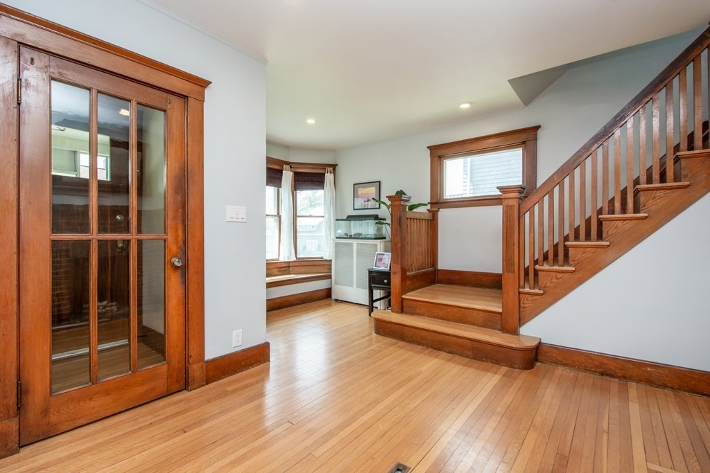 10 Loring Road Winthrop, MA 02152 - Photo 7 of 39 Gallery Image 7