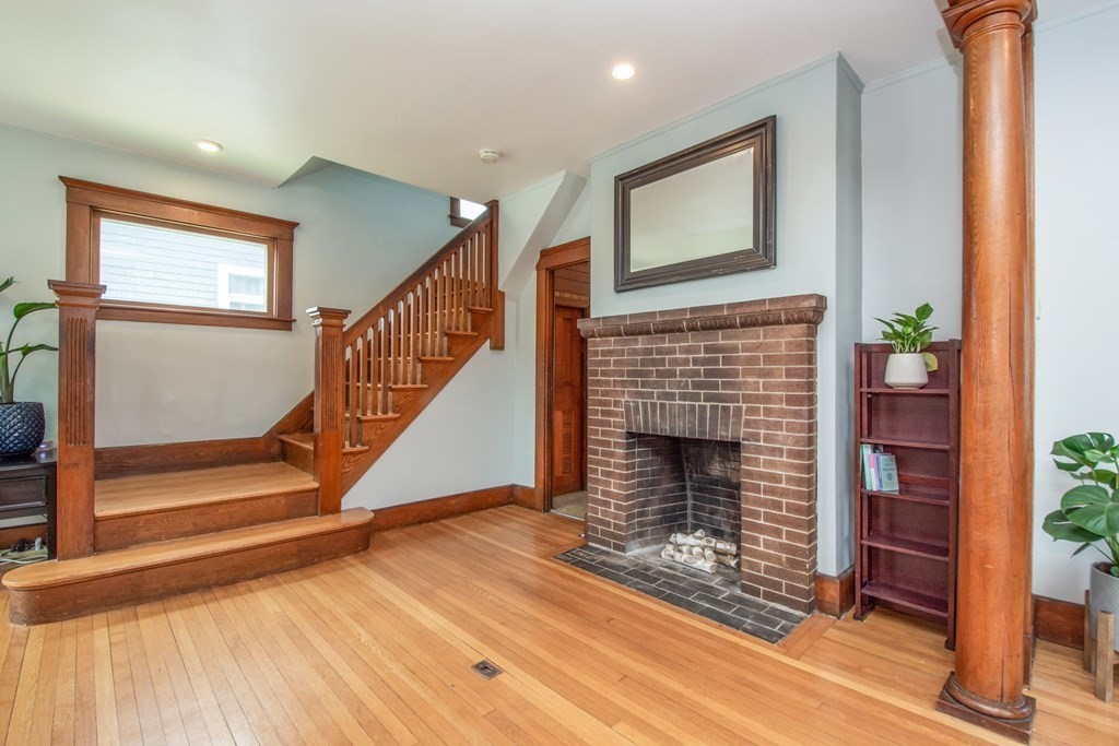 10 Loring Road Winthrop, MA 02152 - Photo 8 of 39 Gallery Image 8