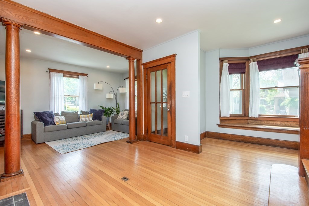 10 Loring Road Winthrop, MA 02152 - Photo 10 of 39 Gallery Image 10