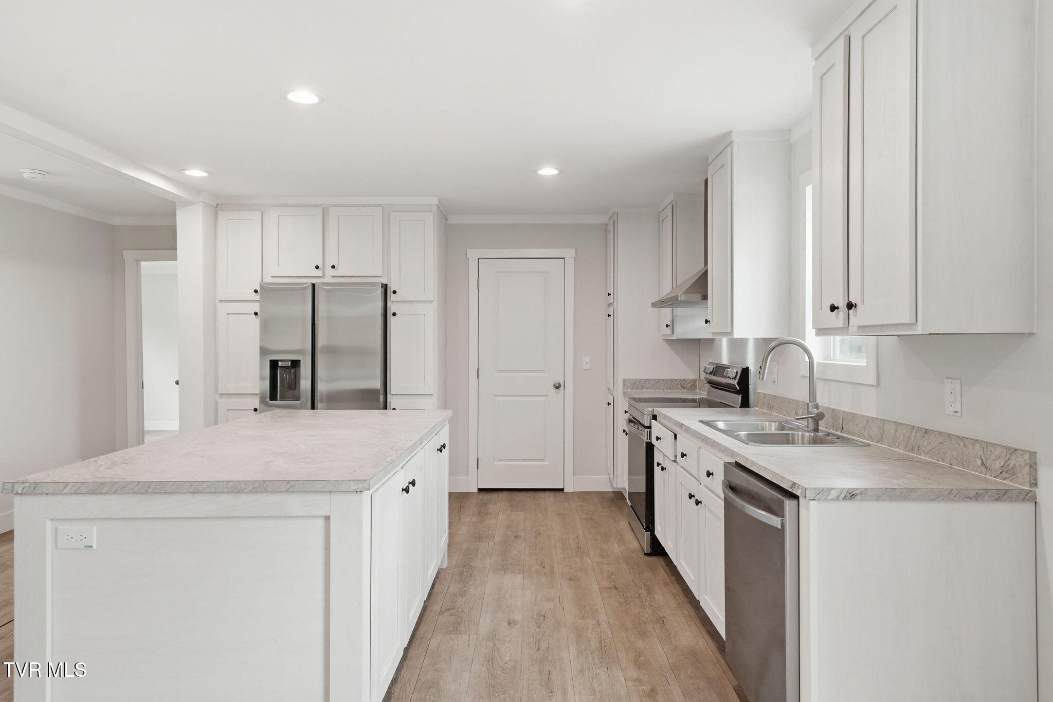 880 Ricker Road Greeneville, TN 37743 - Photo 12 of 29 KITCHEN