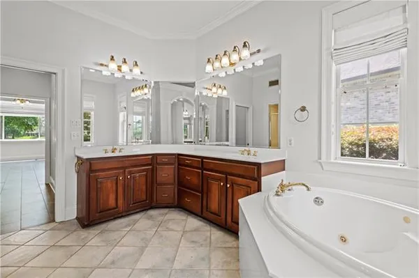 $685,000 | 31 Cypress Point Lane, New Orleans, LA 70131