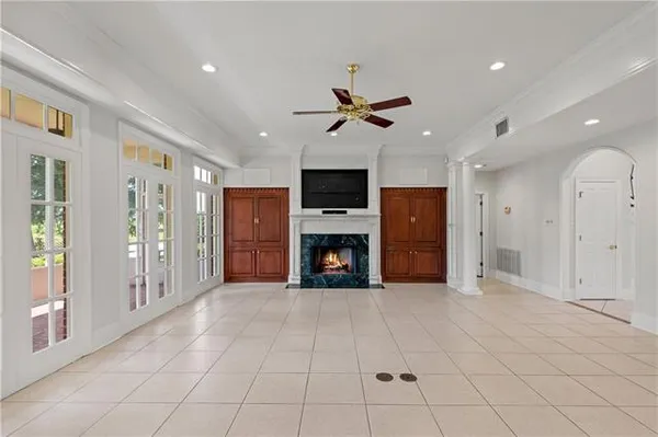 $685,000 | 31 Cypress Point Lane, New Orleans, LA 70131