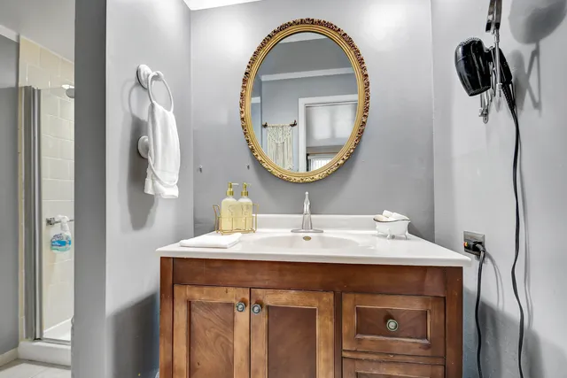 $209,873 | 4119 West 98th Street, Unit A, Oak Lawn, IL 60453