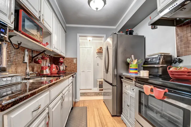 $209,873 | 4119 West 98th Street, Unit A, Oak Lawn, IL 60453