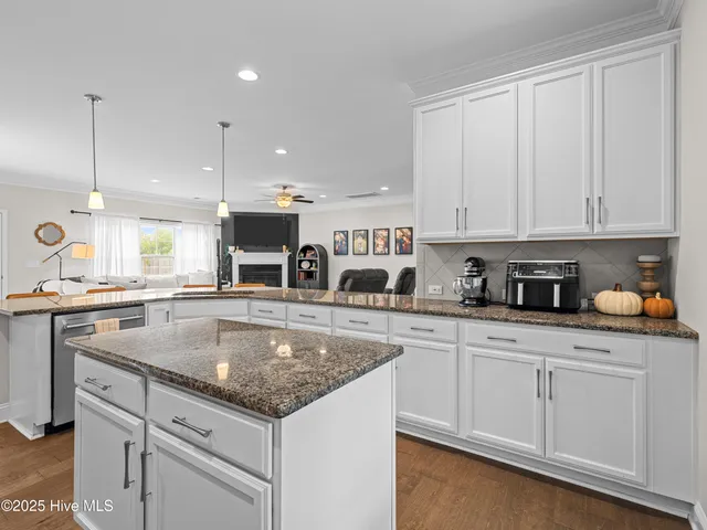 $532,000 | 931 Needlerush Road, Sneads Ferry, NC 28460