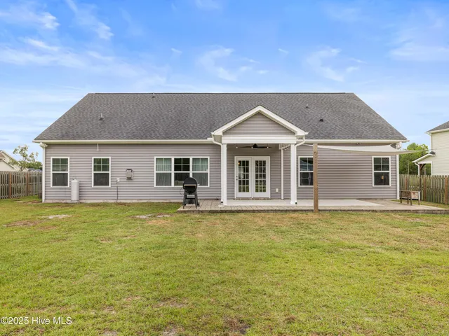 $532,000 | 931 Needlerush Road, Sneads Ferry, NC 28460
