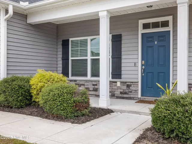 $532,000 | 931 Needlerush Road, Sneads Ferry, NC 28460