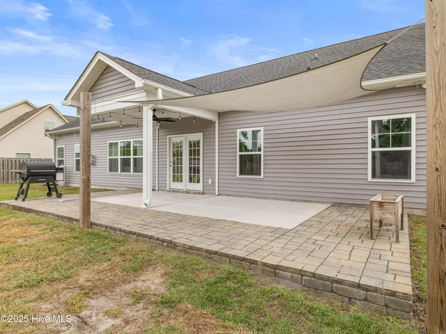 $532,000 | 931 Needlerush Road, Sneads Ferry, NC 28460