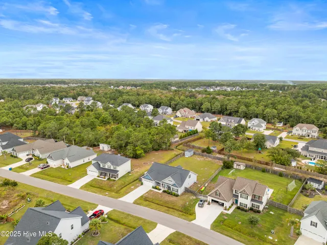 $532,000 | 931 Needlerush Road, Sneads Ferry, NC 28460