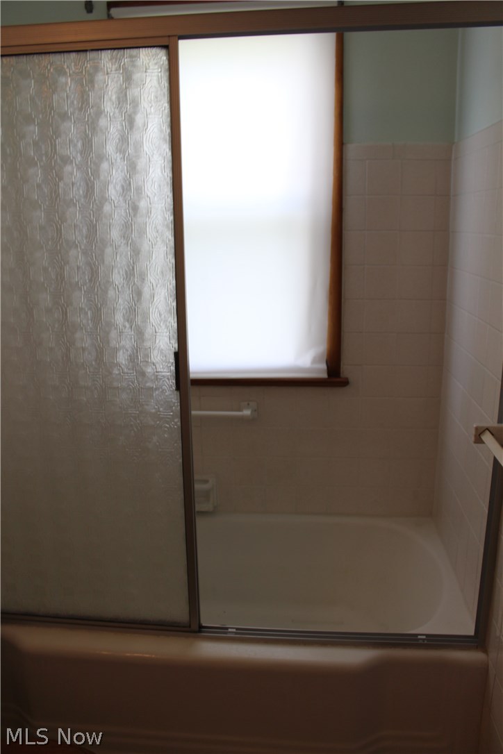 12903 Shadyway Road Cleveland, OH 44125 - Photo 10 of 26 Gallery Image 10