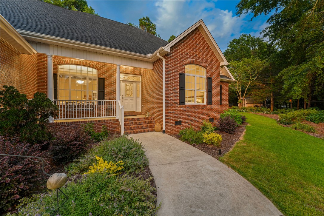 417 Arbor Way Seneca, SC 29672 - Photo 5 of 50 Gallery Image 5