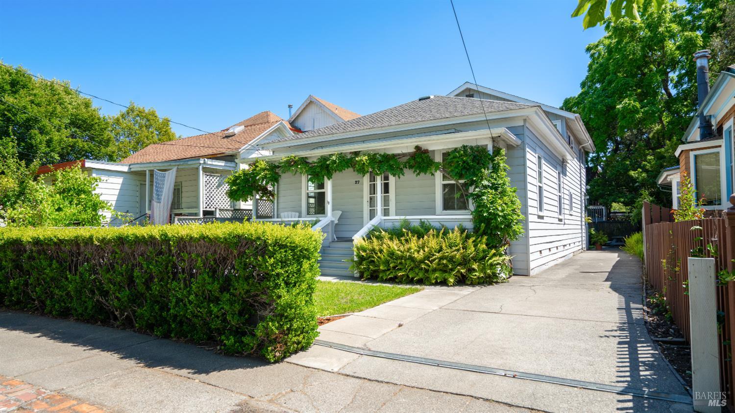 27 Latham Street San Rafael, CA 94901 - Photo 2 of 43