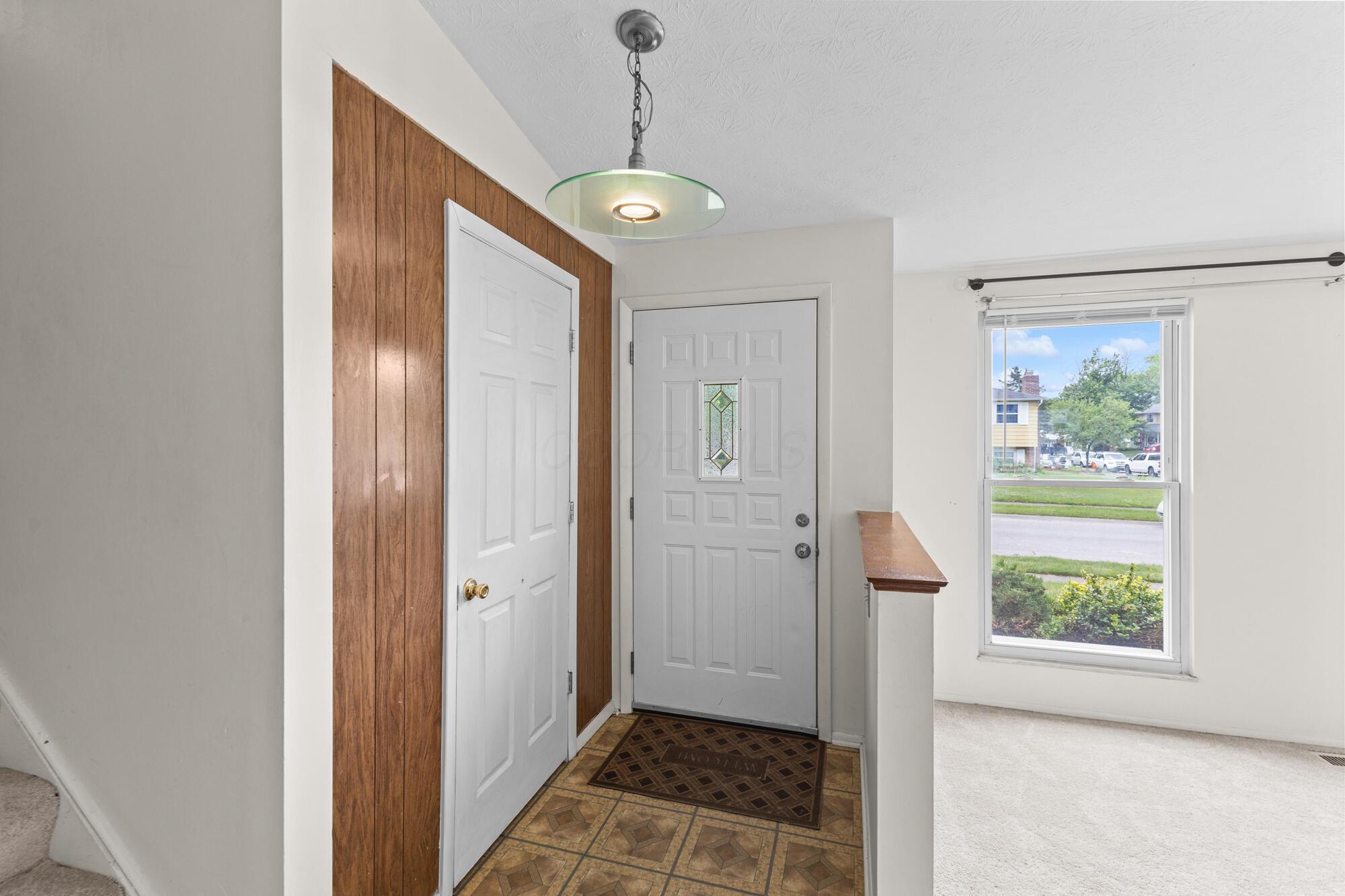 3456 Fox Run Road Westerville, OH 43081 - Photo 4 of 30