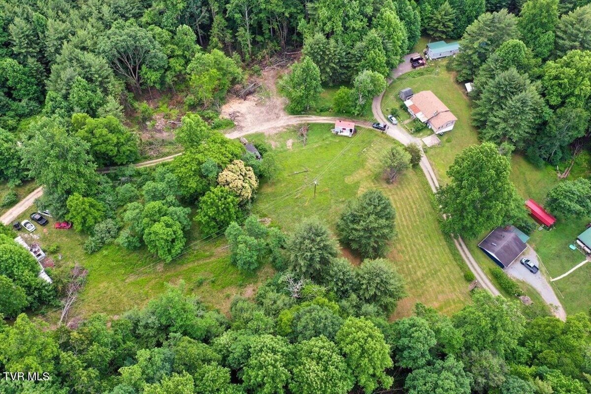 1258 Hawkins Road Laurel Bloomery, TN 37680 - Photo 5 of 29 05-DJI_0214