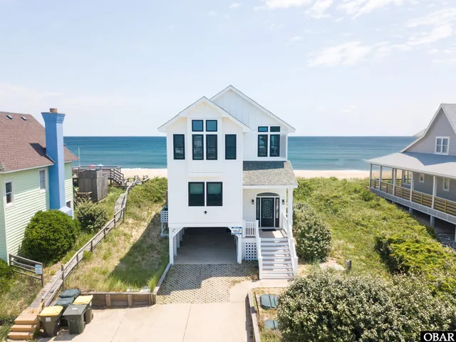 $2,399,000 | 4 Sea Bass Circle, Kitty Hawk, NC 27949