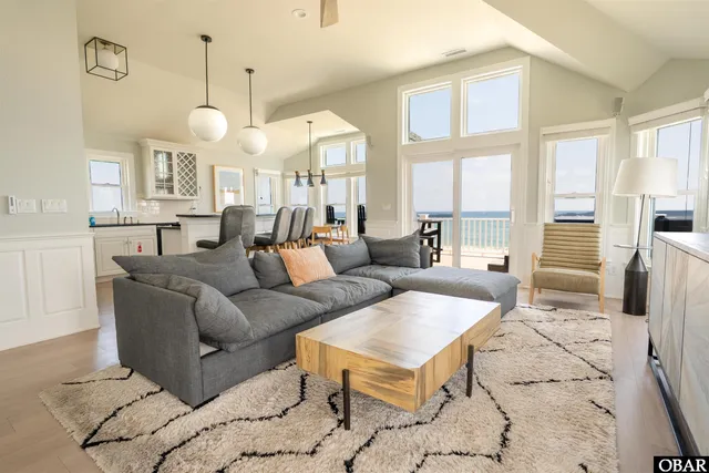 $2,399,000 | 4 Sea Bass Circle, Kitty Hawk, NC 27949