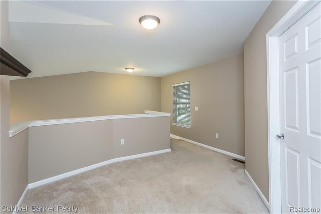 41863 Mitchell Road, Unit 17 Novi, MI 48377 - Photo 13 of 39