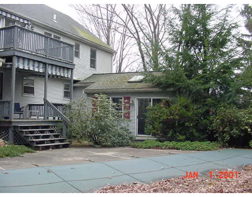 18 Selfridge Road Reading, MA 01867 - Photo 3 of 4 Gallery Image 3