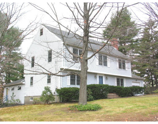 18 Selfridge Road Reading, MA 01867 - Photo 4 of 4 Gallery Image 4