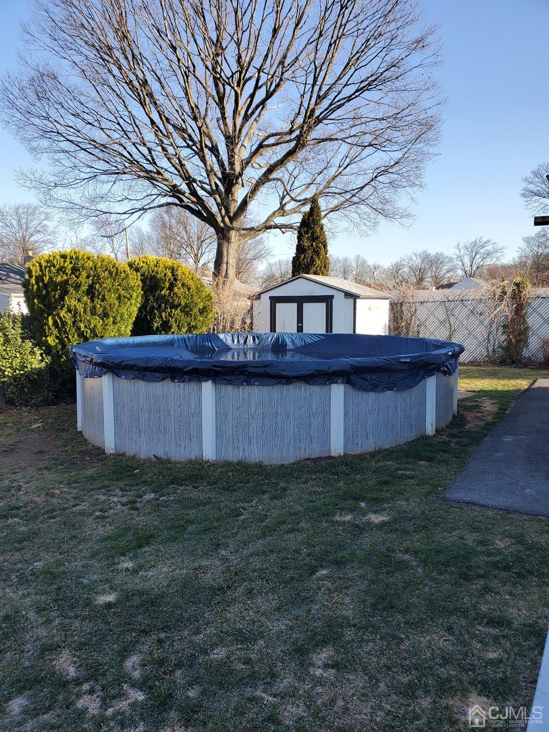 14 Magee Road Edison, NJ 08817 - Photo 35 of 36 Above-ground pool with new liner