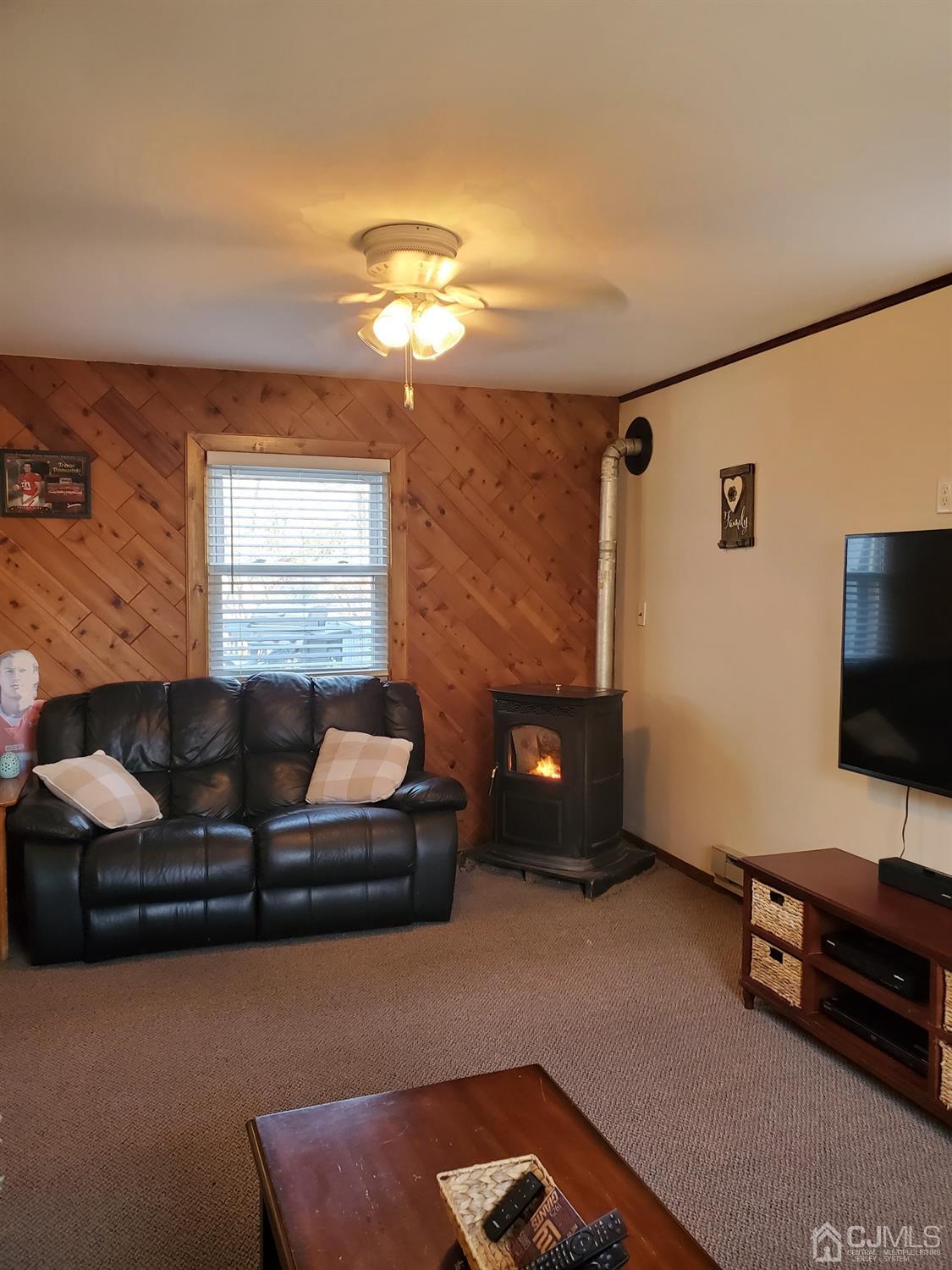 14 Magee Road Edison, NJ 08817 - Photo 5 of 36 Wood Pellet Stove in the Family Room