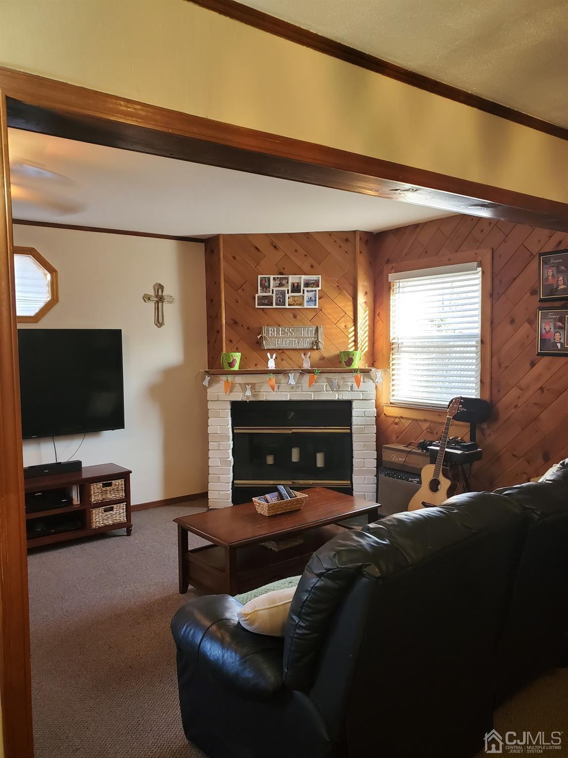 14 Magee Road Edison, NJ 08817 - Photo 6 of 36 Family Room