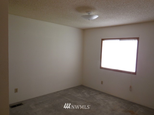 105 Roberts Road Chehalis, WA 98532 - Photo 13 of 20