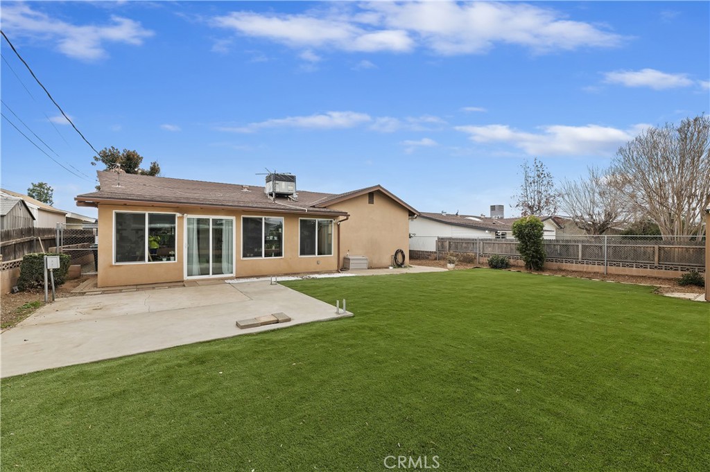 1252 2nd Place Calimesa, CA 92320 - Photo 7 of 28