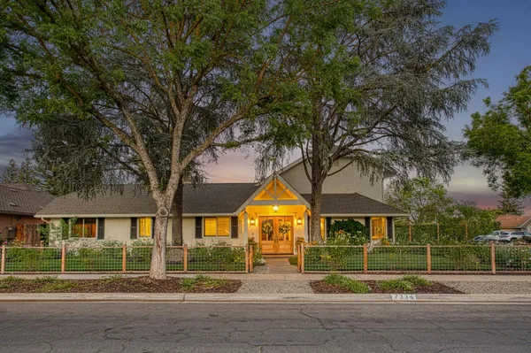 $1,050,000 | 7334 North Teilman Avenue, Fresno, CA 93711