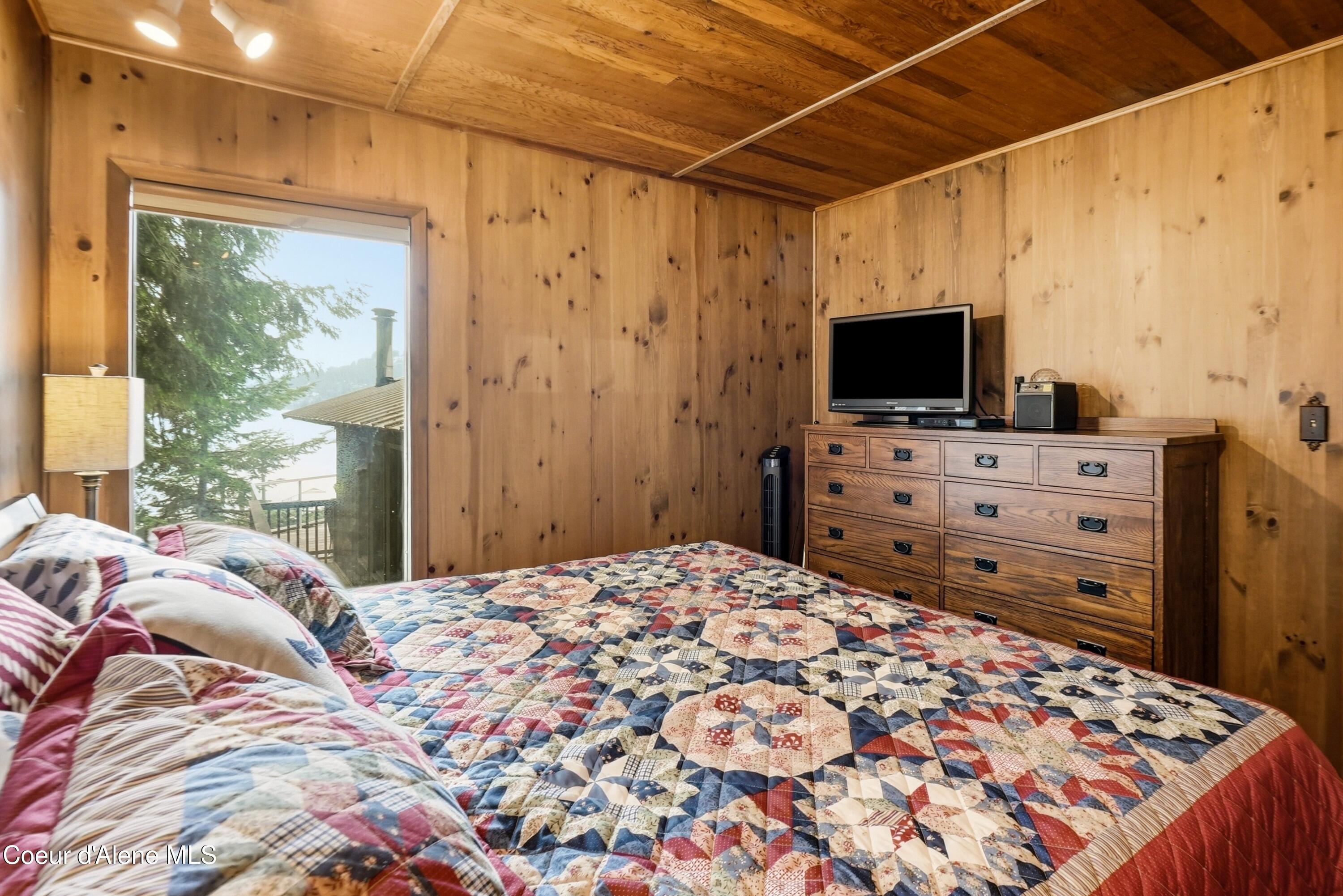1300 West Glory Road Worley, ID 83876 - Photo 25 of 52 Primary Bedroom wLake Views