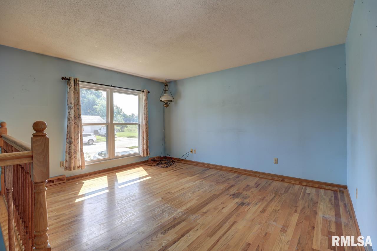 1356 Springdale Drive Clinton, IA 52732 - Photo 12 of 40