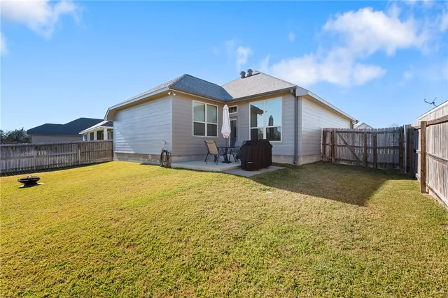 $299,900 | 2004 Dumfries Drive, Bryan, TX 77807