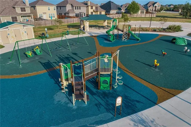 $299,900 | 2004 Dumfries Drive, Bryan, TX 77807