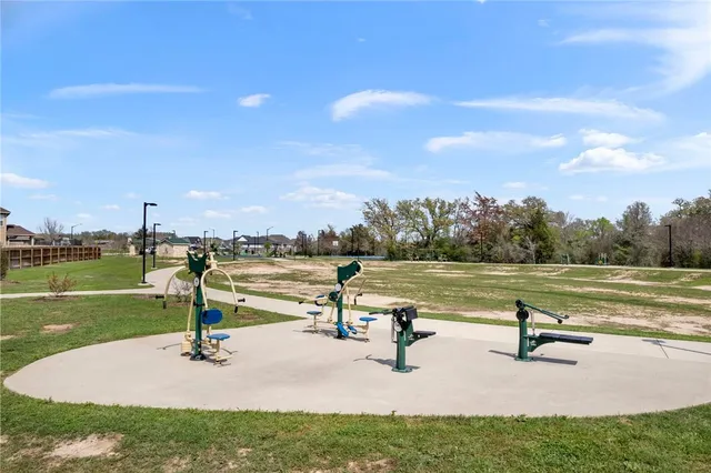 $299,900 | 2004 Dumfries Drive, Bryan, TX 77807