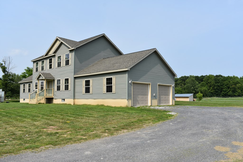 98 Moffitt Road Plattsburgh, NY 12901 - Photo 3 of 29 Gallery Image 3