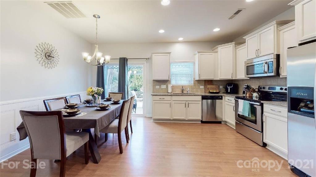 13823 Porter Creek Road Charlotte, NC 28262 - Photo 17 of 47