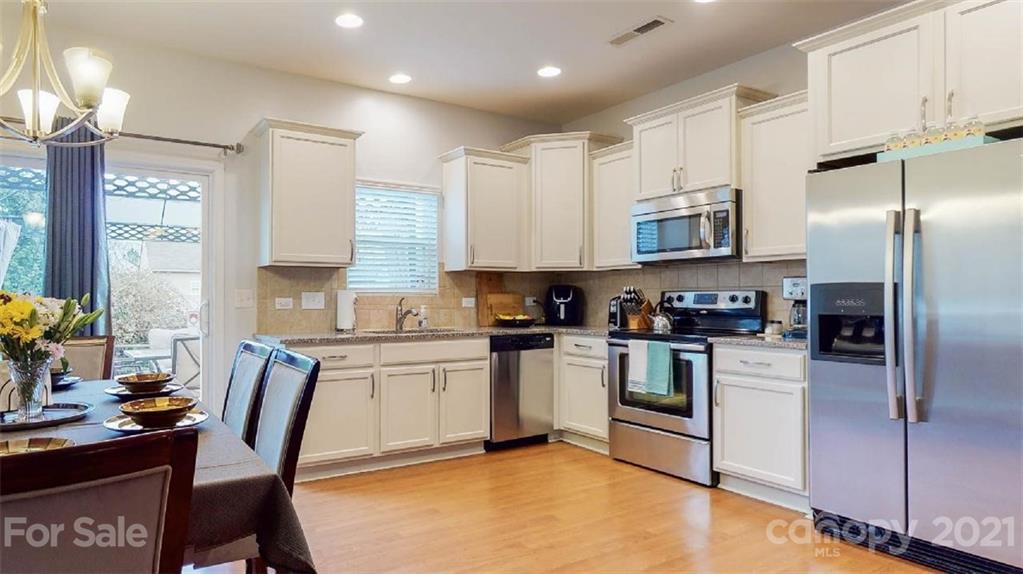 13823 Porter Creek Road Charlotte, NC 28262 - Photo 18 of 47