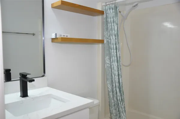 $1,575 | 804 Osage Drive, Unit A, Leander, TX 78641