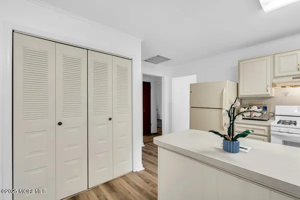 $305,000 | 148 Davenport Road, Toms River, NJ 08757