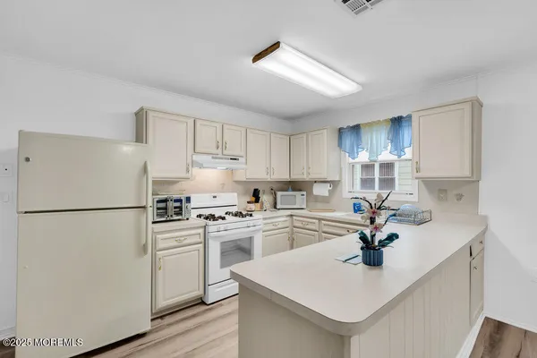 $305,000 | 148 Davenport Road, Toms River, NJ 08757